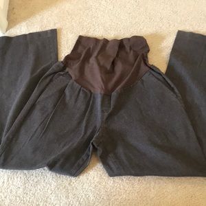 Brown maternity pants!  Cute.